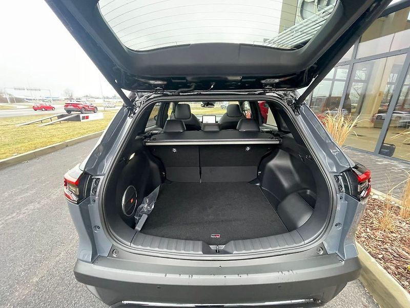 Toyota Corolla Cross 2.0 Hybrid FWD GR SPORT VIP - fotka 9 z 29