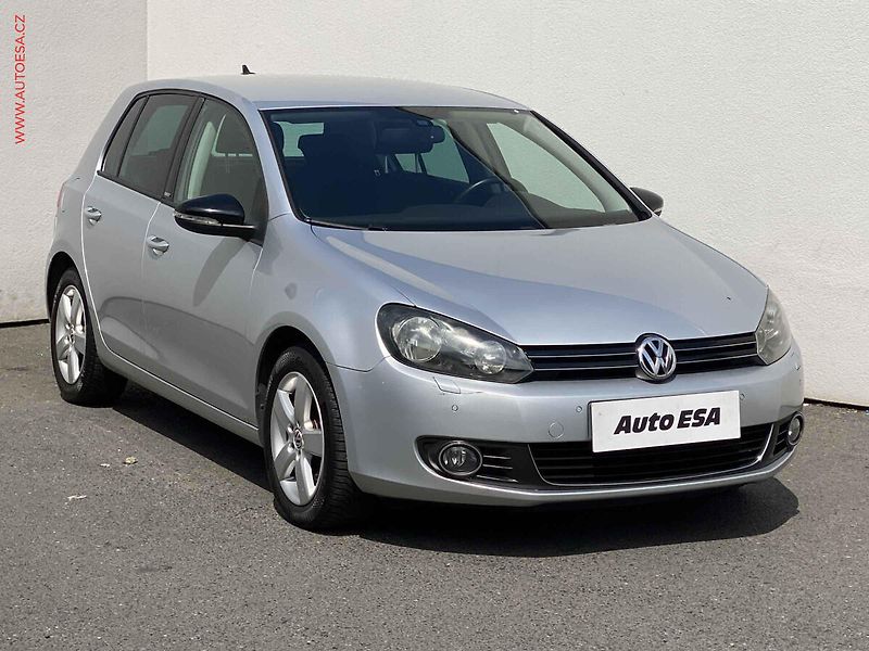 Volkswagen Golf (2012) 2.0 TDi, Style, navi - fotografie inzerátu