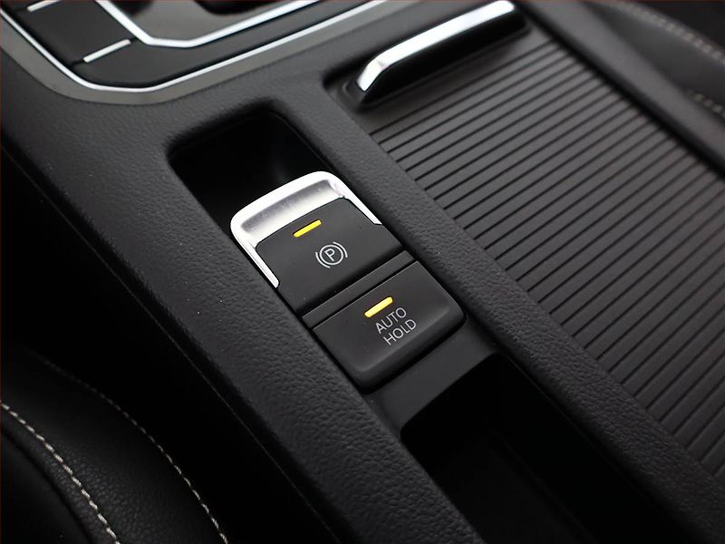 Volkswagen Passat (2020) 2.0 TDI - fotka 19 z 22