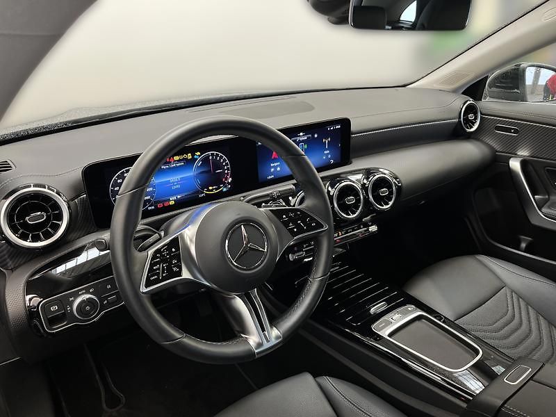 Mercedes-Benz CLA 250e Shooting Brake Progressiv - fotka 10 z 21