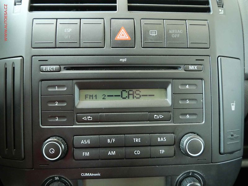 Volkswagen Polo (2009) 1.2i, Comfort, AC - fotka 15 z 16