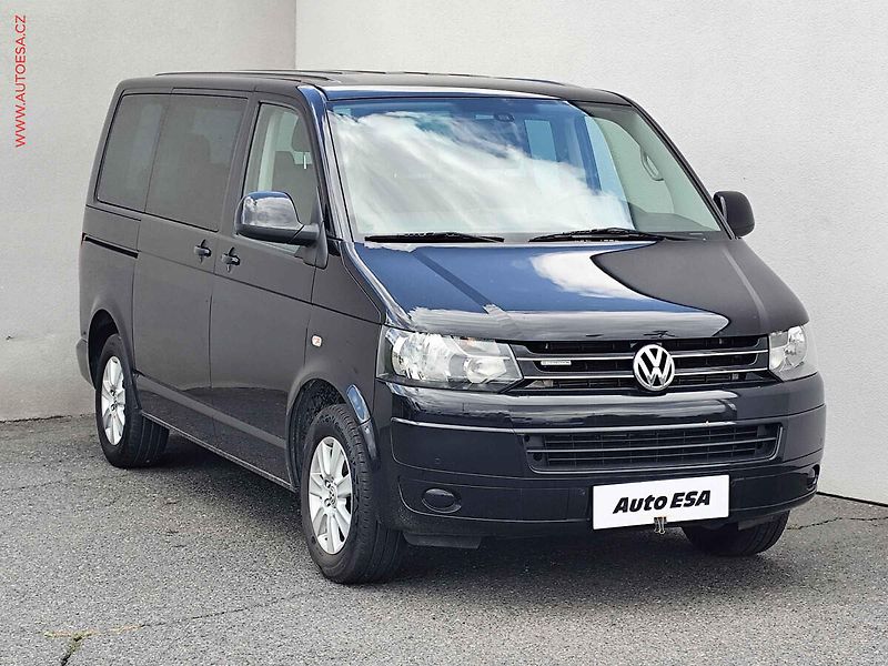 Volkswagen Multivan (2012) 2.0TDi, AC, TZ, park.asist - fotografie inzerátu