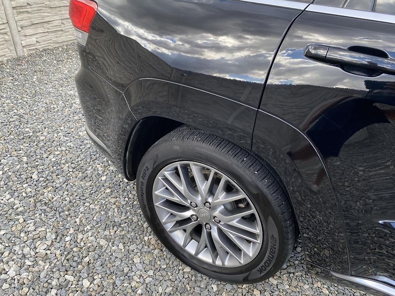 Jeep Grand Cherokee 3.0CRDi 4x4 SUMMIT EXTRA FULL! - fotka 52 z 181
