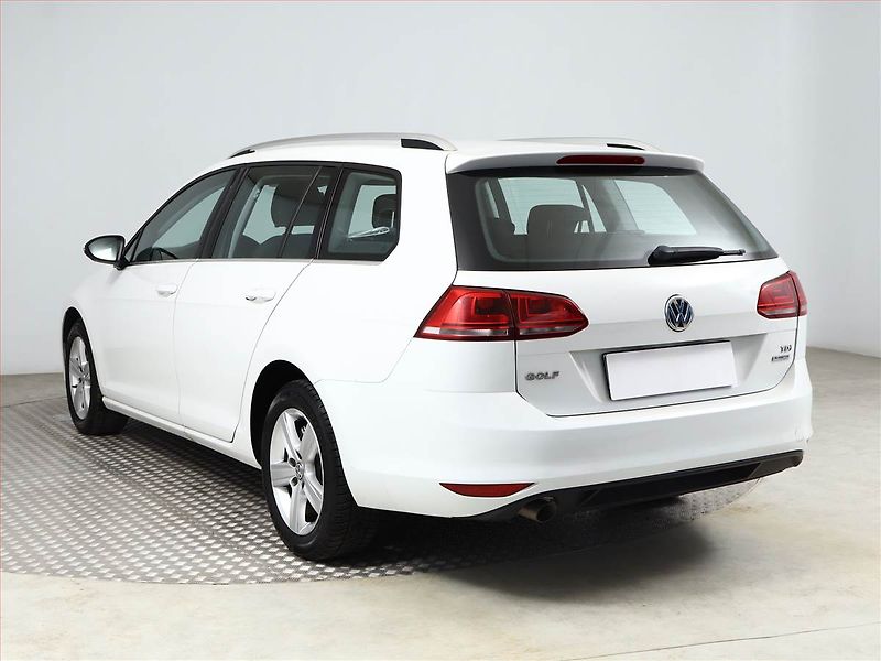 Volkswagen Golf (2014) Highline 1.6 TDI, Tempomat - fotka 4 z 13