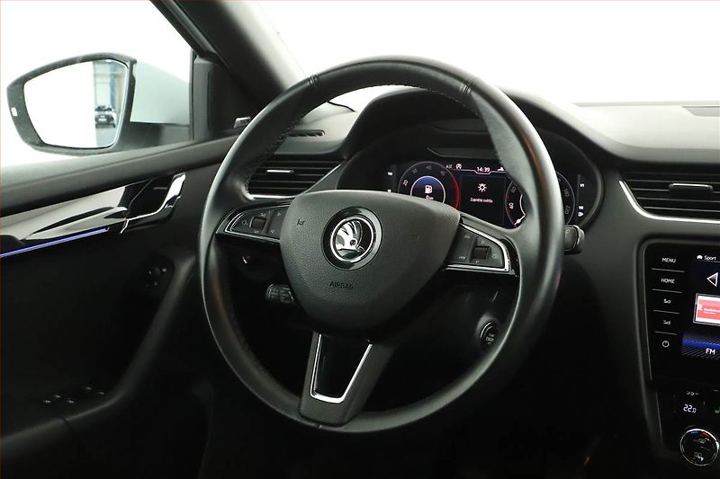 Škoda Octavia (2019) 2.0 TDI, Serv.kniha, Kůže - fotka 16 z 19