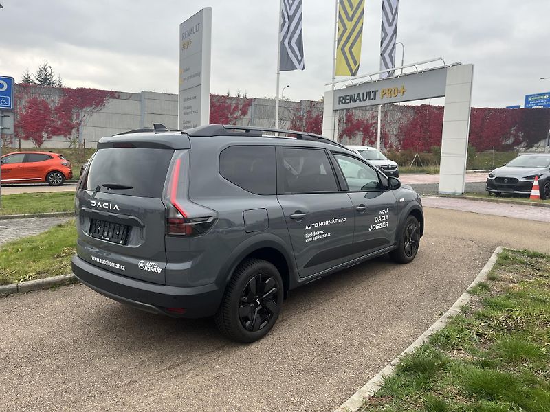 Dacia Jogger (2026)  Expression TCe 110 5 míst - fotka 4 z 12