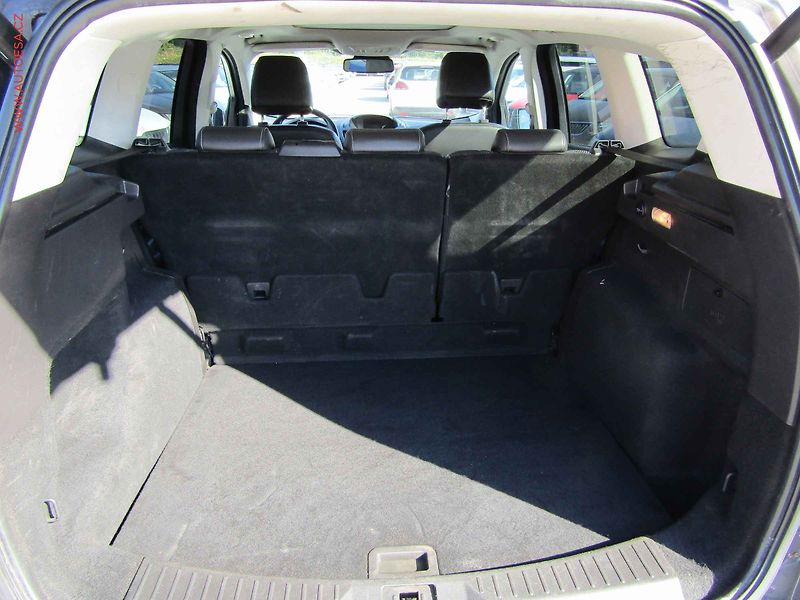 Ford Kuga (2014) 2.0 TDCi 4x4, Titanium, AT - fotka 7 z 19