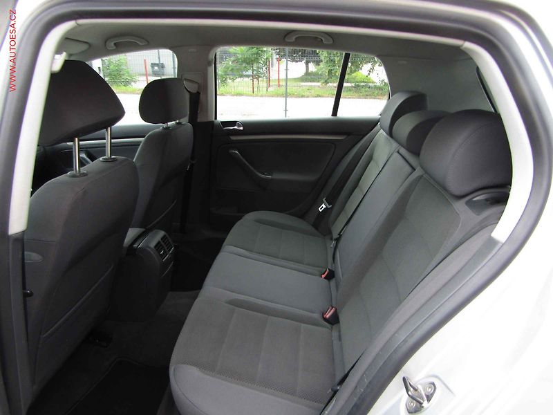 Volkswagen Golf (2003) 2.0 TDi, STK4/28 - fotka 10 z 12