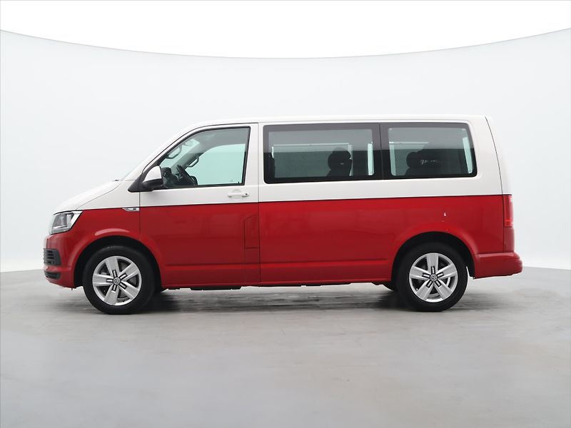 Volkswagen Multivan 2.0 TDI 150kW 7-Míst Tažné 1.M - fotka 4 z 25