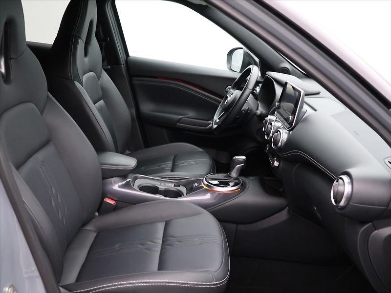 Nissan Juke 1,0 DIG-T Automat CZ Tekna DPH - fotka 12 z 37