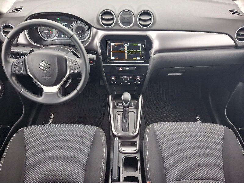 Suzuki Vitara (2024) Premium Hybrid Automat - fotka 5 z 35