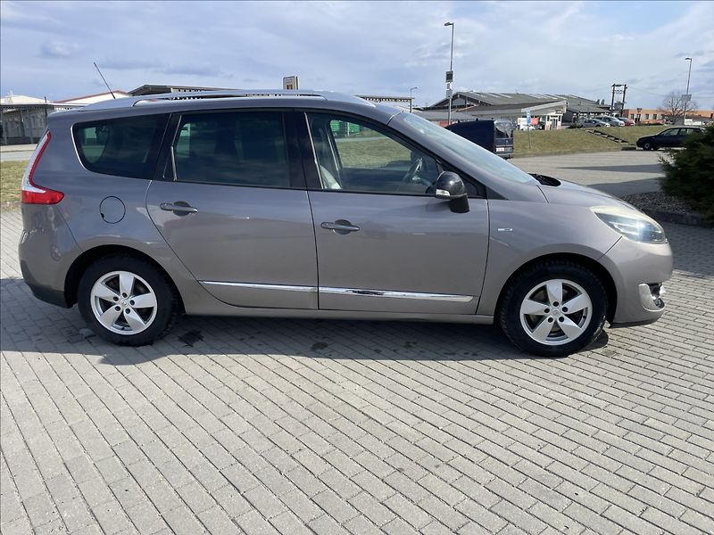Renault Grand Scénic 1,2 TCe 97kw BOSE, GPS, odp. D - fotka 5 z 37