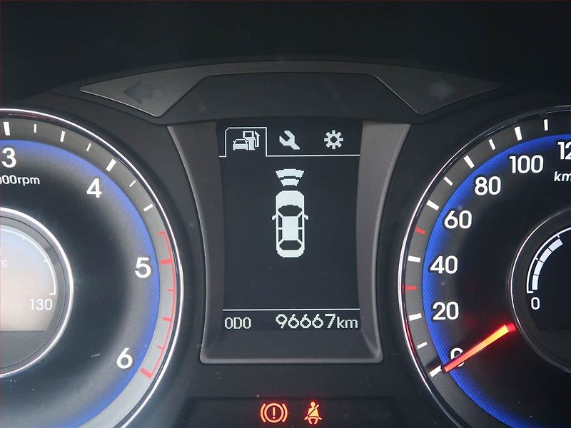 Hyundai i40 (2018) 1.7 CRDi, Navi, Tempomat - fotka 15 z 16