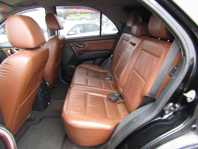 Kia Sorento (2008) 2.5 CRDi, ČR, AC, park.asist - fotka 10 z 18