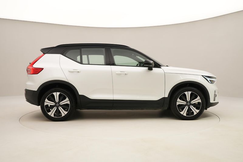 Volvo XC40 PURE ELECTRIC RECHARGE CORE  - fotka 14 z 55