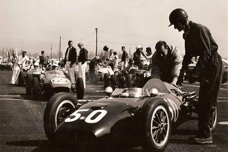 Lloyd Ruby byl velkým závodníkem, ale také pořádným smolařem. Nikdy se mu nepodařilo vyhrát prestižní závod Indy 500.