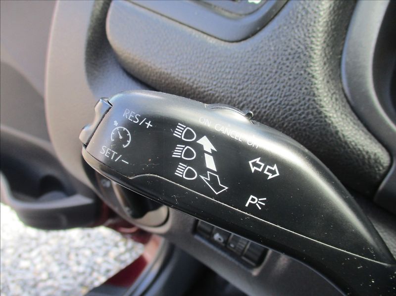 Škoda Fabia 1,2 TSI, digiklima,servis,tažn - fotka 20 z 34