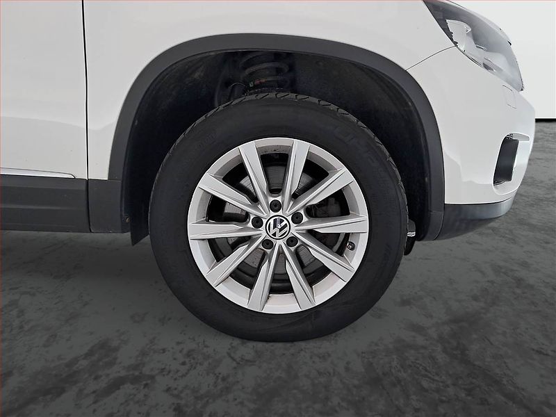 Volkswagen Tiguan (2013) 2.0 TDI, 4X4, Serv.kniha - fotka 14 z 17