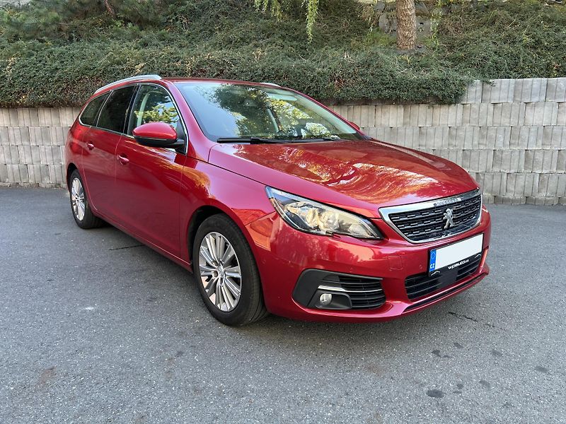 Peugeot 308 SW 1.5 BlueHDi 96 kW - fotka 3 z 17