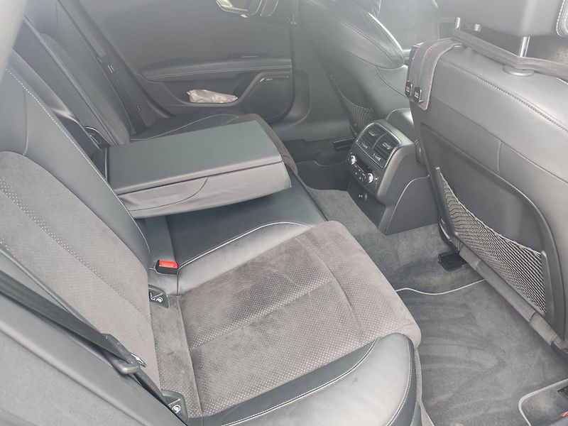 Audi A7 3.0 BiTDI V6 DSG S-Line Tz - fotka 19 z 24
