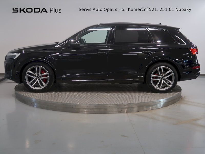Audi Q7 (2025) S-LINE 50TDI 210KW QUATTRO 7MÍ - fotka 3 z 46
