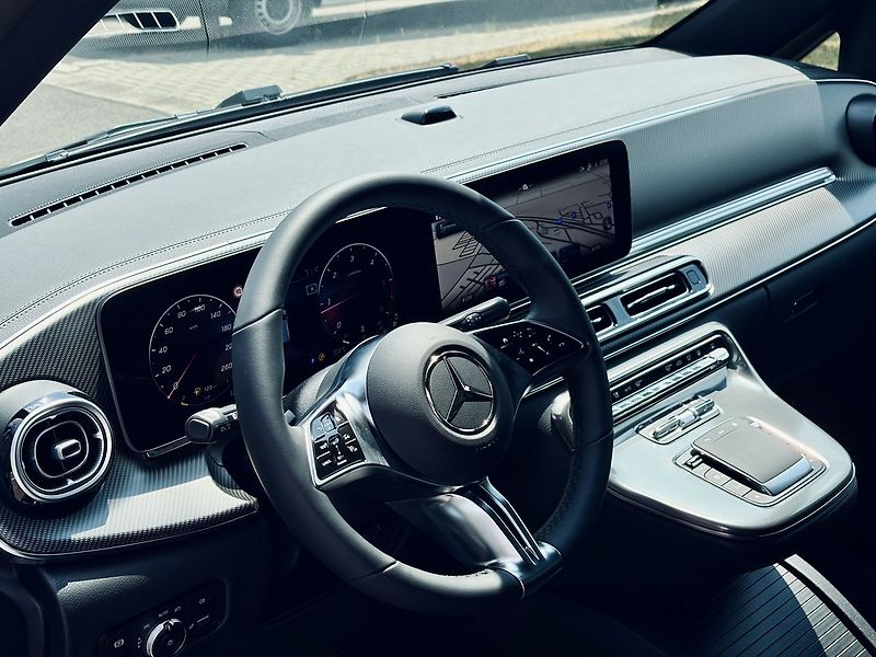Mercedes-Benz Třídy V (2026) 300d EXCLUSIVE AMG 4M L - fotka 21 z 35