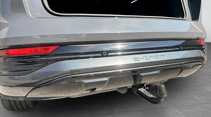 Audi Q8 e-tron 50 Q Kamera Tažné Ambient - fotka 11 z 18
