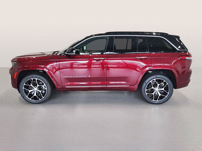 Jeep Grand Cherokee (2024) SUMMIT RESERVE 4xe - fotka 2 z 9