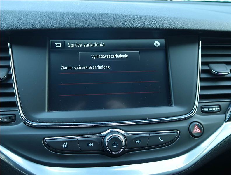 Opel Astra (2019) 1.6 CDTI, Automat, Navi - fotka 17 z 21