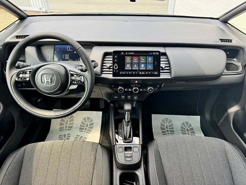 Honda Jazz (2026) 1.5 e:HEV ADVANCE SKLADEM - fotka 8 z 37