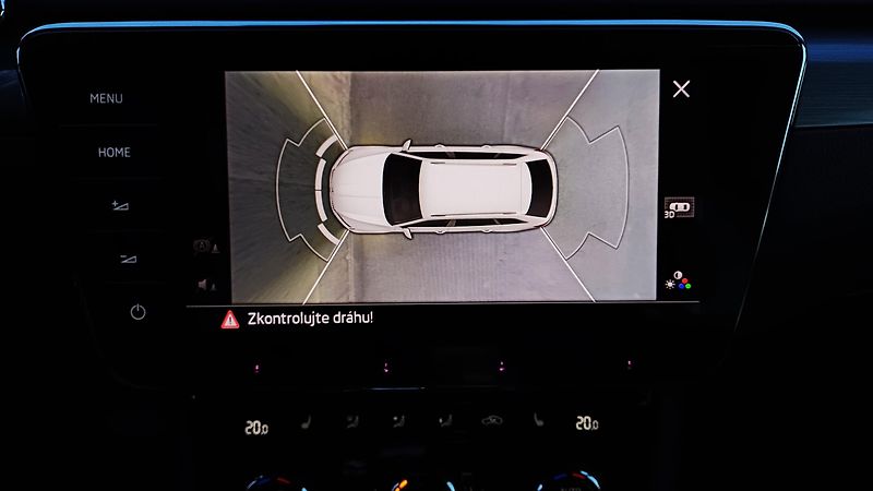Škoda Superb 2.0 TSI 140kW WEBASTO-TZ-DPH  - fotka 35 z 37