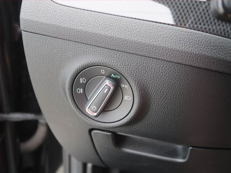 Škoda Superb (2018) Sportline 2.0 TDI, Serv.kniha - fotka 18 z 18