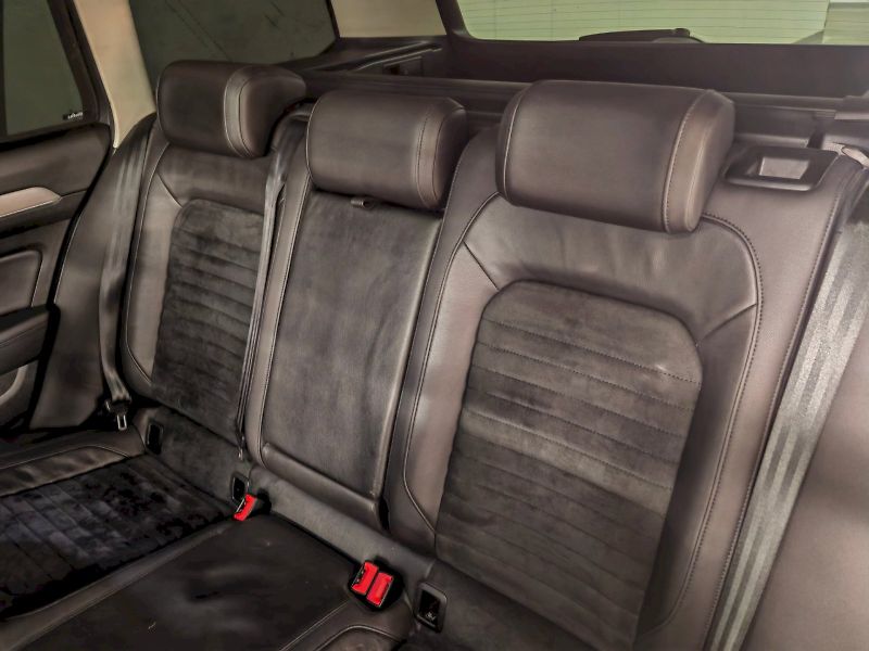 Volkswagen Passat (2015) Variant 2.0 TDI DSG 4x4 Highli - fotka 24 z 32