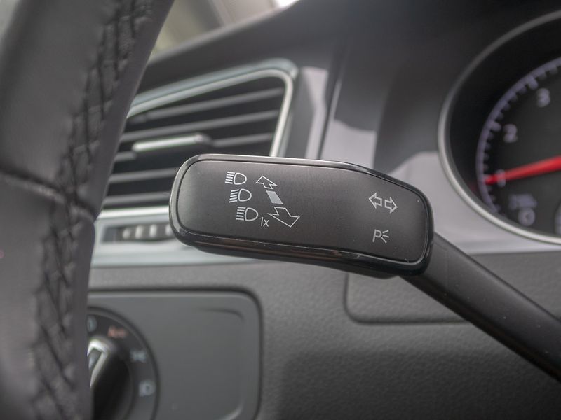 Volkswagen Golf (2018) ČR 1.0TSI 81KW – BARVA - fotka 21 z 52