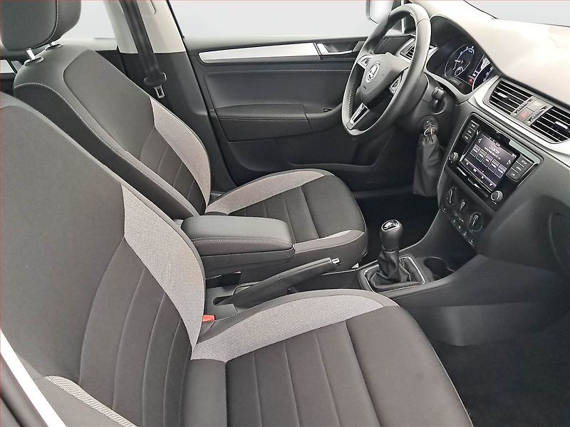 Škoda Rapid (2019) Ambition Plus 1.0 TSI - fotka 9 z 16