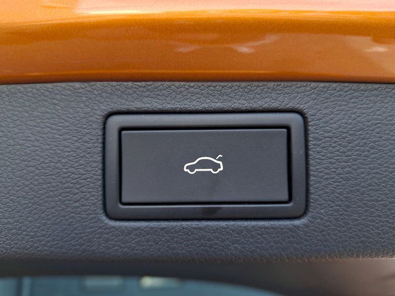 Škoda Kamiq (2024) Monte Carlo DSG 1,0TSi 81kW - fotka 9 z 35