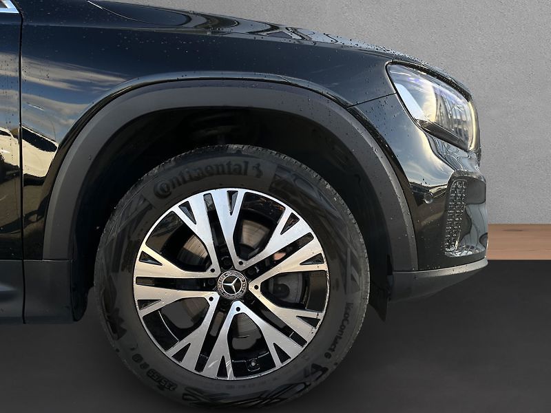Mercedes-Benz GLB 200 d 4MATIC - fotka 9 z 18