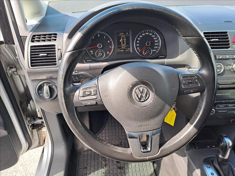 Volkswagen Touran 1,4 TSI CNG DSG - fotka 11 z 15