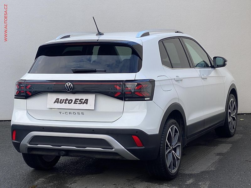 Volkswagen T-Cross (2024) 1.0 TSi, 1.maj,ČR, Style, DSG - fotka 4 z 18