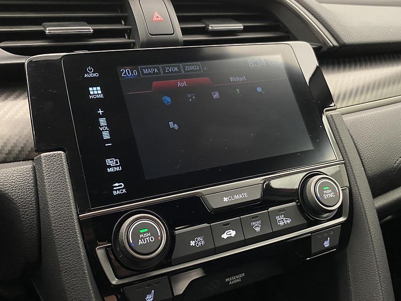 Honda Civic 1.5 VTEC ELEGANCE CZ - fotka 39 z 40