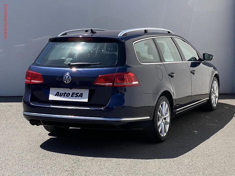 Volkswagen Passat (2014) 2.0 TDi 4x4, Highline, bixen - fotka 4 z 17
