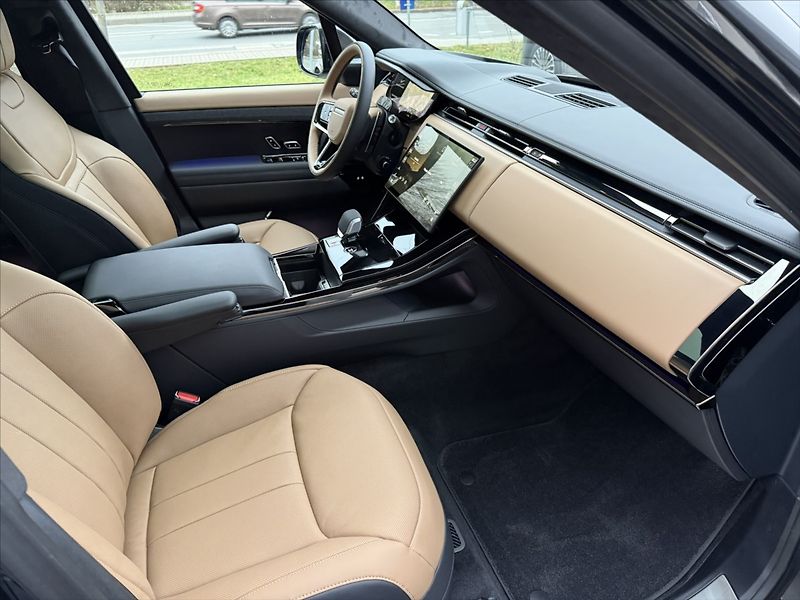 Land Rover Range Rover Sport (2025) 3,0 AUTOBIOGRAPHY P550e - fotka 35 z 48