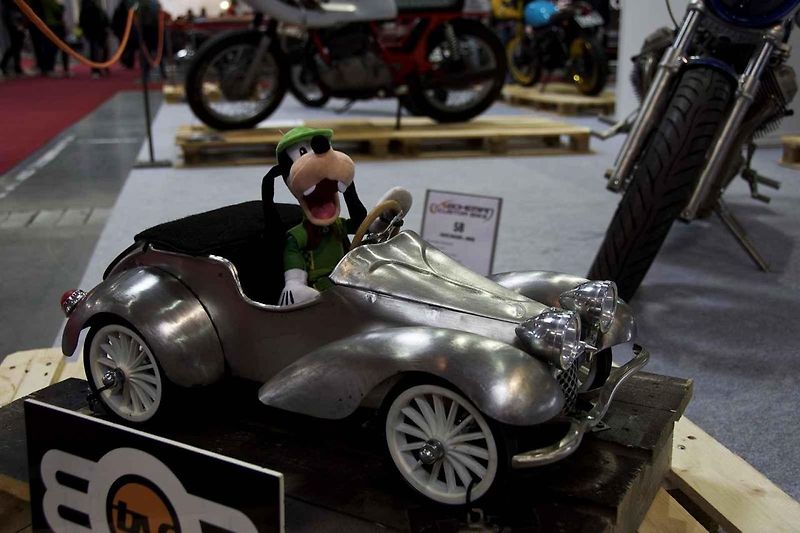 Auta na pražské Autoshow