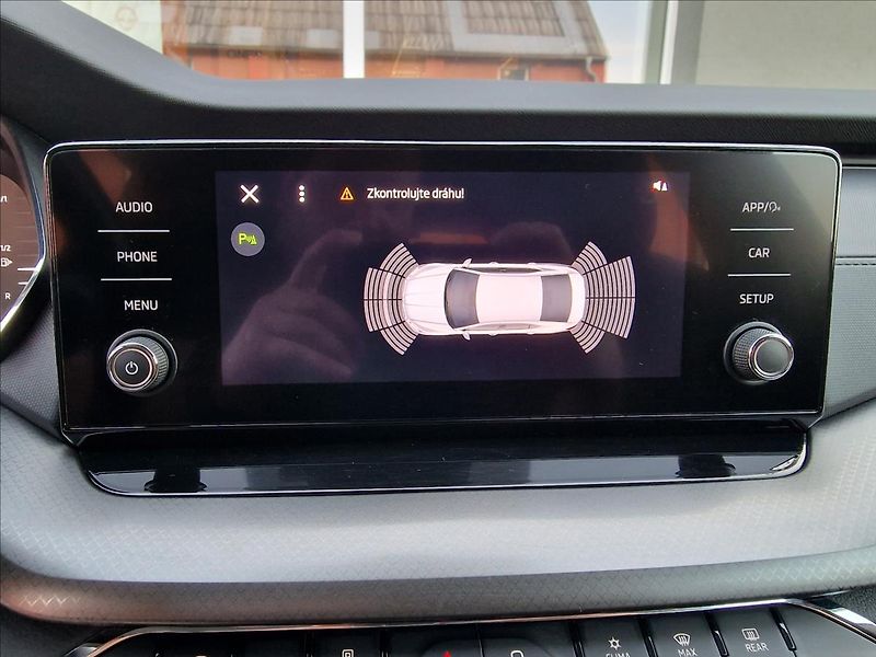 Škoda Octavia 2.0TDI DSG Ambition,ČR,1.Maj. - fotka 28 z 50