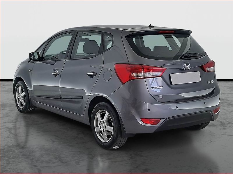 Hyundai ix20 (2013) 1.4 CVVT, ČR,1.maj - fotka 4 z 17