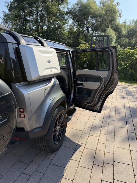Land Rover Defender (2020) DEFENDER 110  - fotka 14 z 18