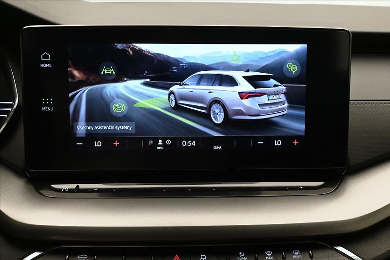 Škoda Octavia 2,0 TDI 110 KW DSG TAŽNÉ Záruk - fotka 19 z 31