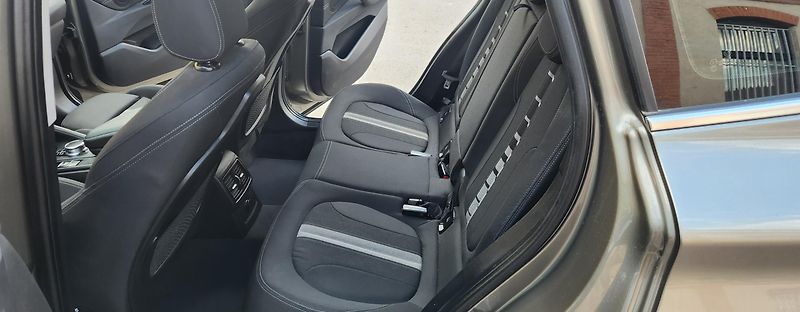 BMW X1 (2016) 2,0d ČR AUTOMAT LED TAŽNÉ - fotka 17 z 49
