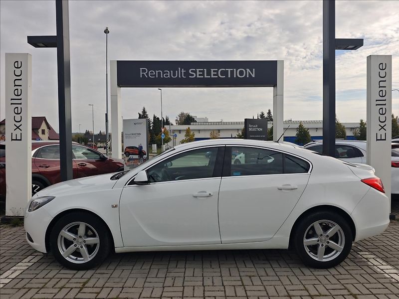 Opel Insignia 2,0 CDTi automat  Edition - fotka 3 z 24