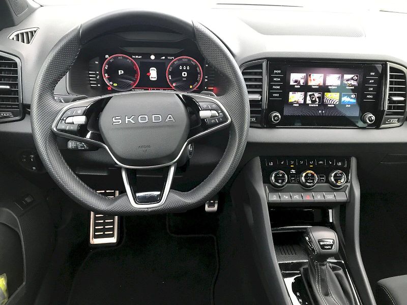 Škoda Karoq (2026) SPORTLINE 2,0 TDI 4X4 DSG - fotka 5 z 30